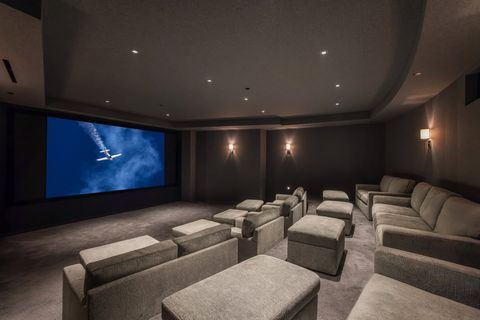 Heimkino c86a461a-1da1-436a-9dd2-e6126b46e7c7.jpg