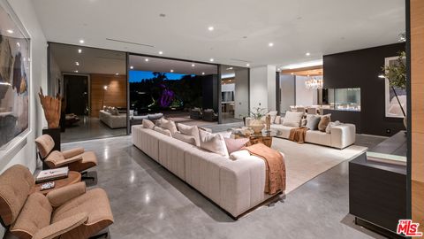 Wohnzimmer origin_Kiss4.jpg