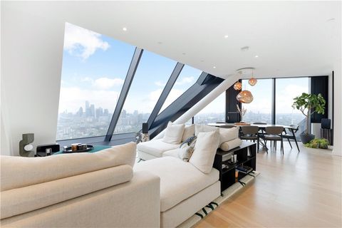 Dachgeschoss-Living im modernen Stil mit Panoramafenster über London TOW250063_06.jpg