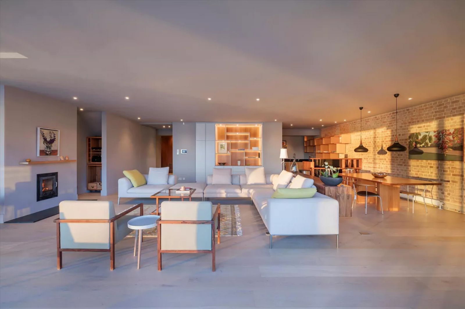 Wohnzimmer mit Sonnenlicht 7cb60879-8a8c-4b87-a9ce-58d51e885d6b-0.jpg