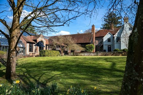 Anwesen von der Rasenfläche Innenhof aus Caine9.jpg