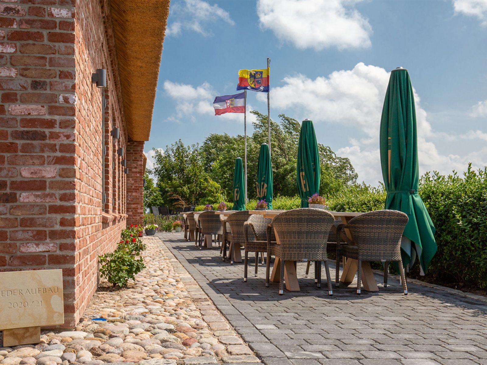 Sonnige Außenterasse Hooge6.jpg