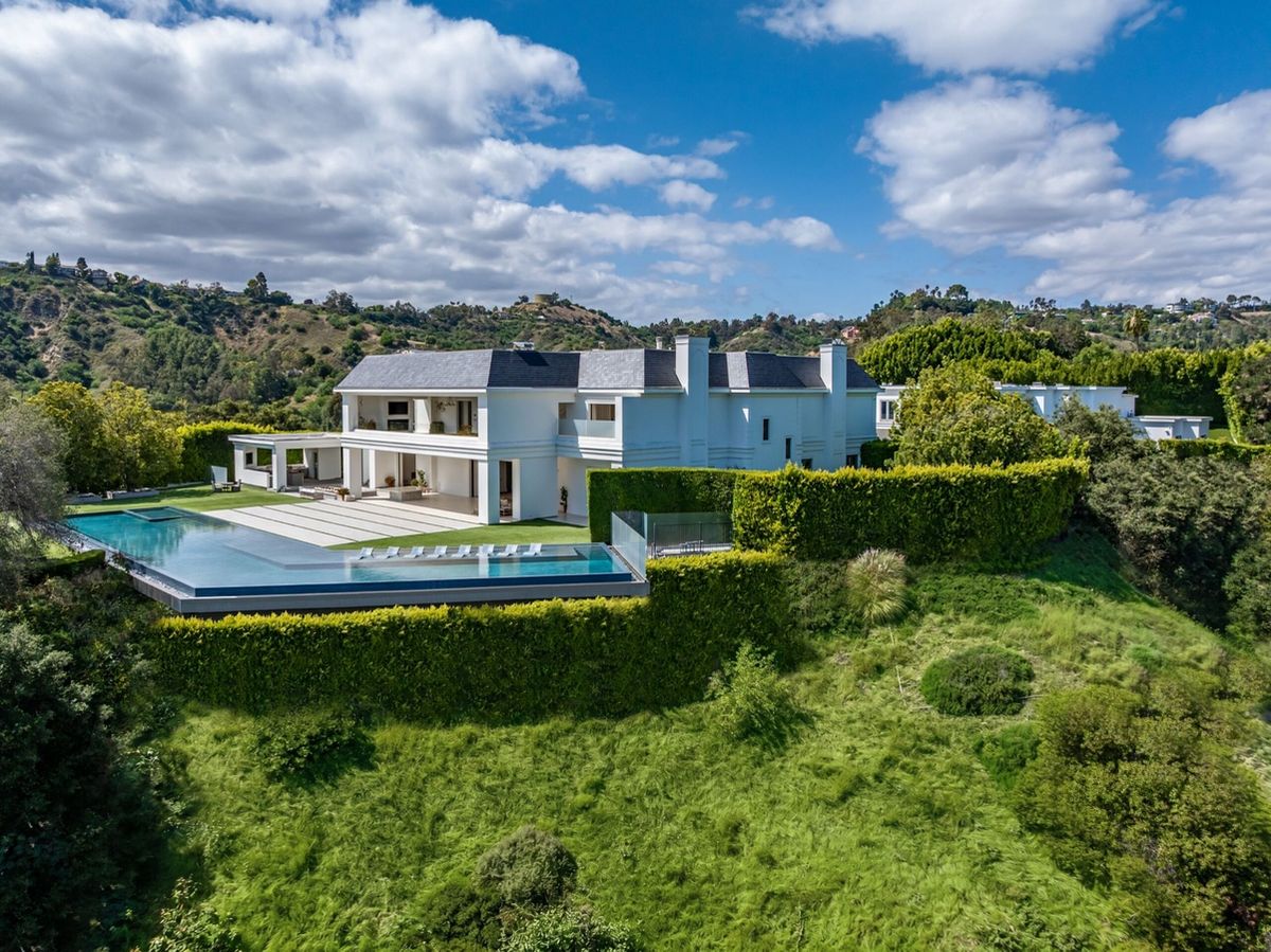 01_2571WallingfordDrive013-scaled.jpg