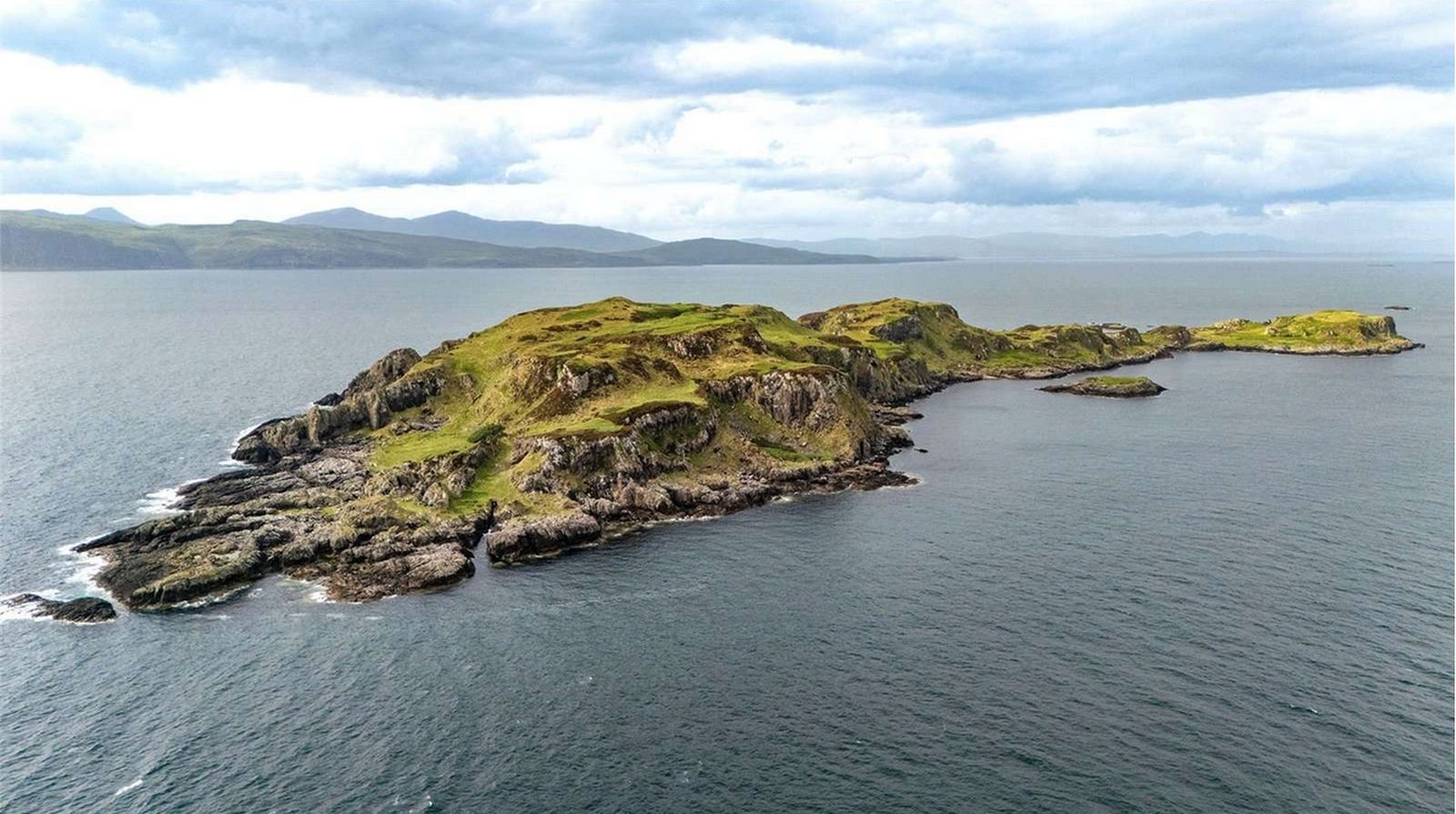 Insel Lufaufnahme Insh1.jpg