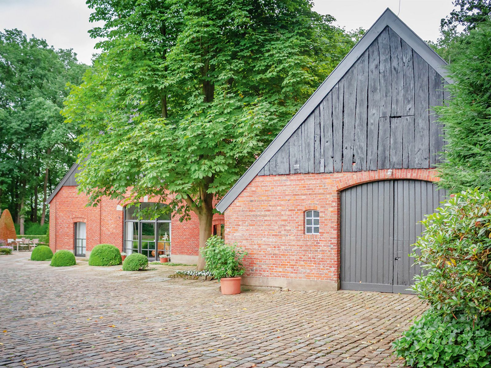 Auffahrt 1751A-3.jpg