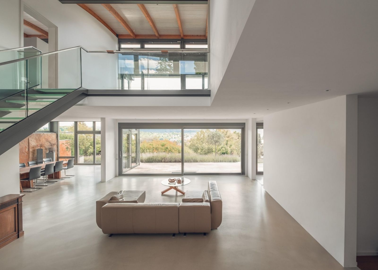  37406171-Foyer.jpg