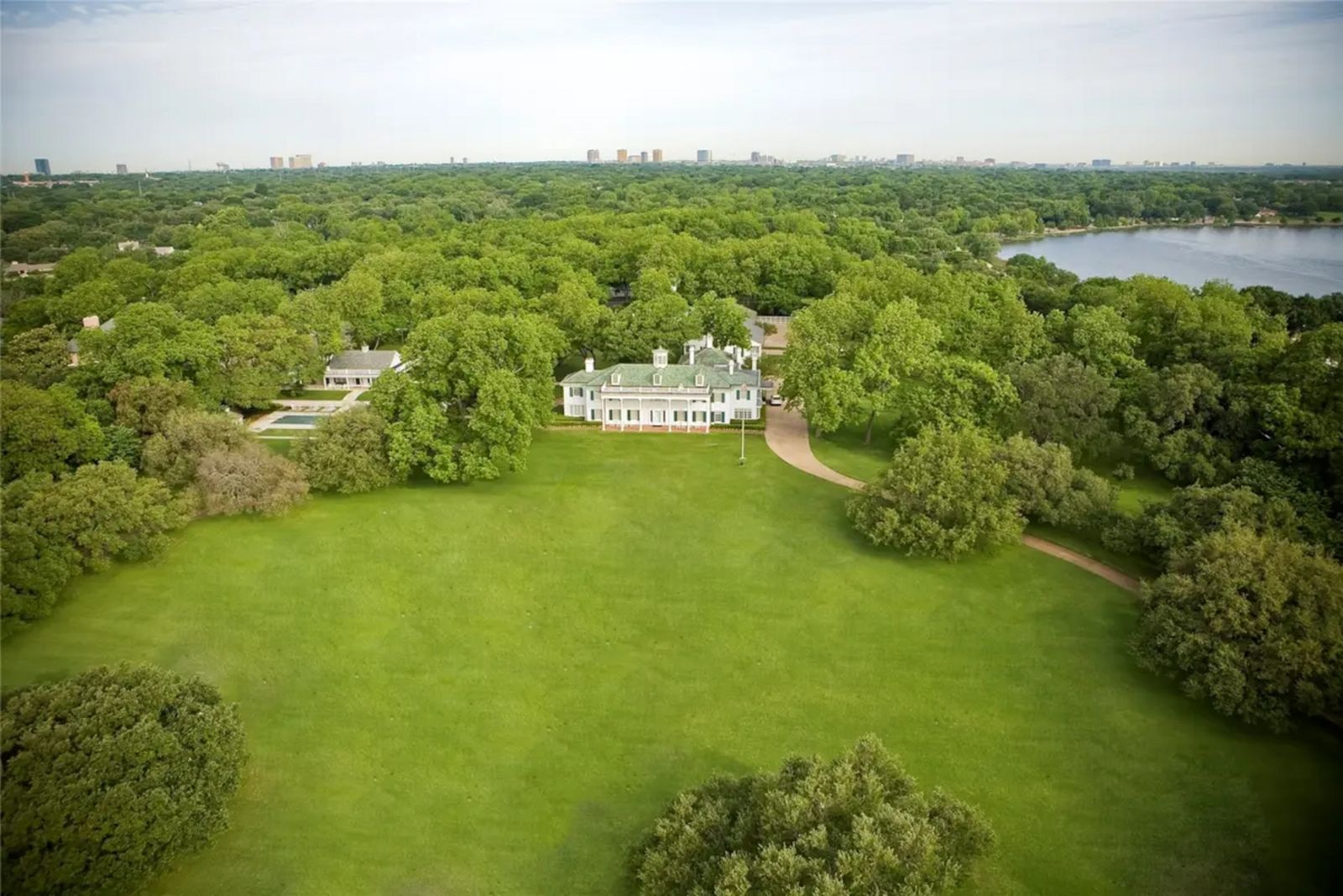 Luftaufnahme Anwesen 1388237.jpgx.jpg