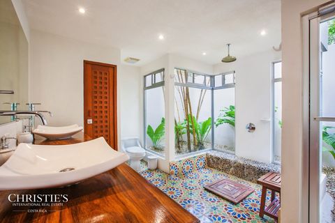 Bad mit buntem Fußboden-Mosaik f39860d2-4ff3-4fb8-bc9a-37f4f1578570.jpg