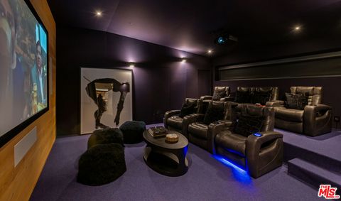 Heimkino origin_Kiss5.jpg