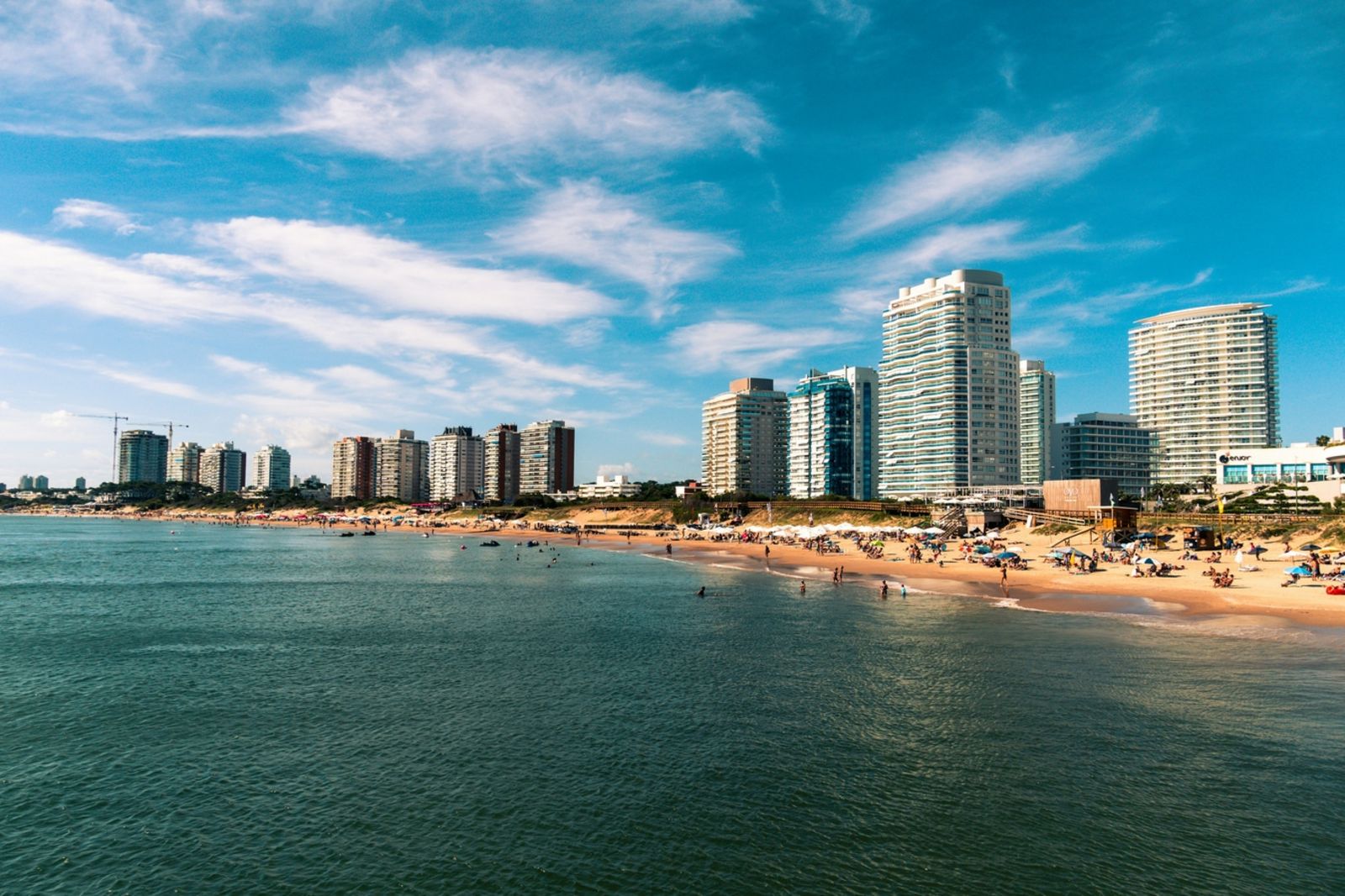 pedro-slinger-ehFgttlFJNA-unsplash_Uruguay.jpg