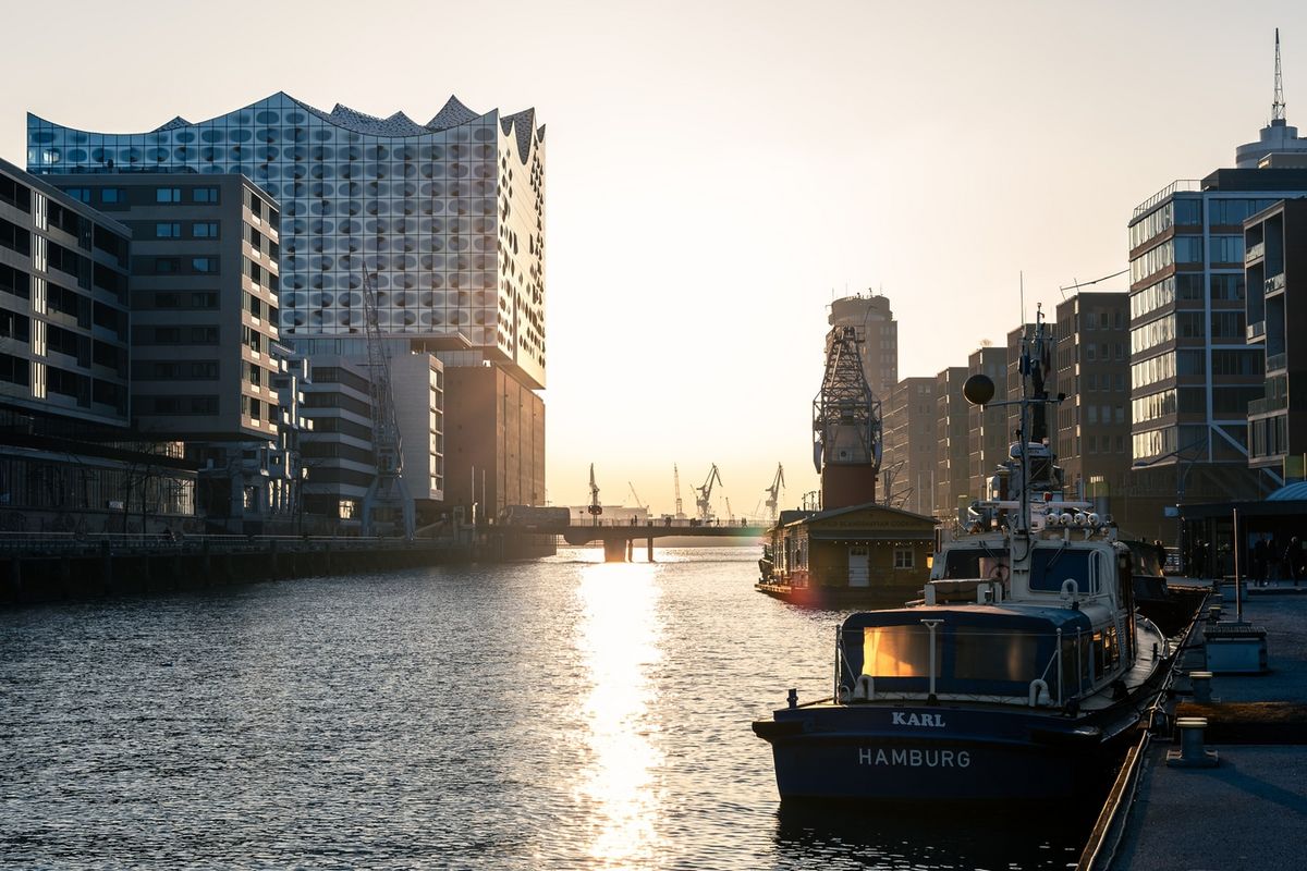 2026_03_21_Hafencity_Becken_Sunset_Kopie.jpg