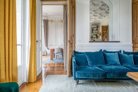 Wohnzimmer mit Blick zum hinteren Esszimmer JUq2xMgAjAwsqKHu.jpg