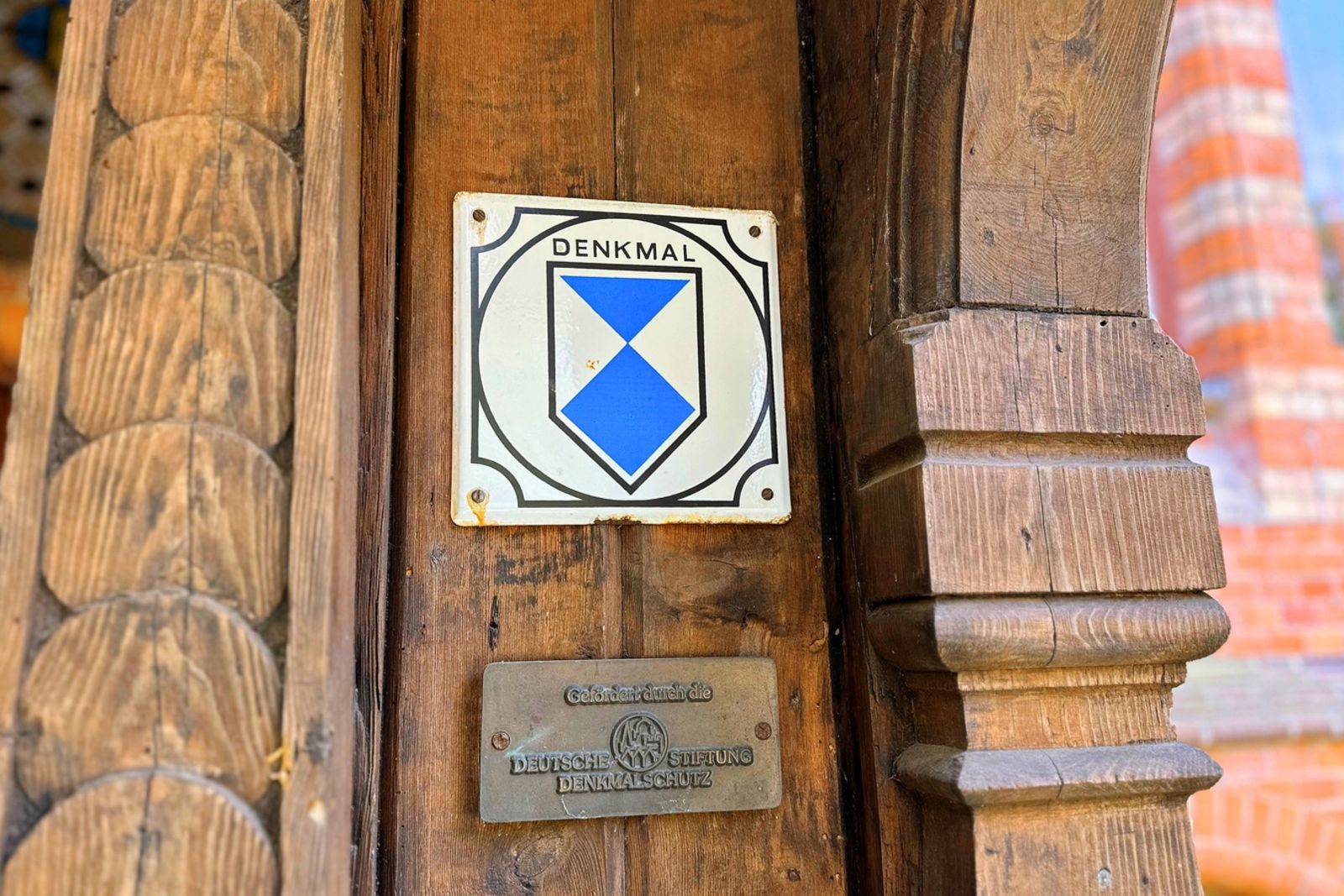 Denkmalplakette Denkmalschild.jpg