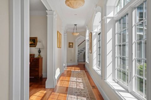 Sonniger Flur mit Holzboden imagereader9.jpg