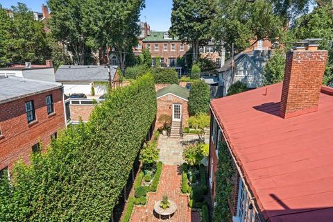 Drohnenaufnahme – Garten und Nachbarhäuser aus der Vogelperspektive imagereader6_Kopie_2.jpeg