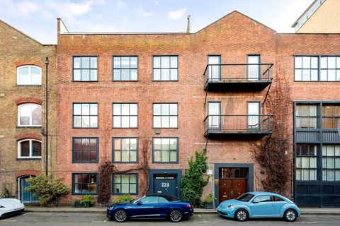 Gebäude von Straßenseite aus gesehen 605fce19-aea4-4bd6-a59f-541622d08a6c-0.jpg