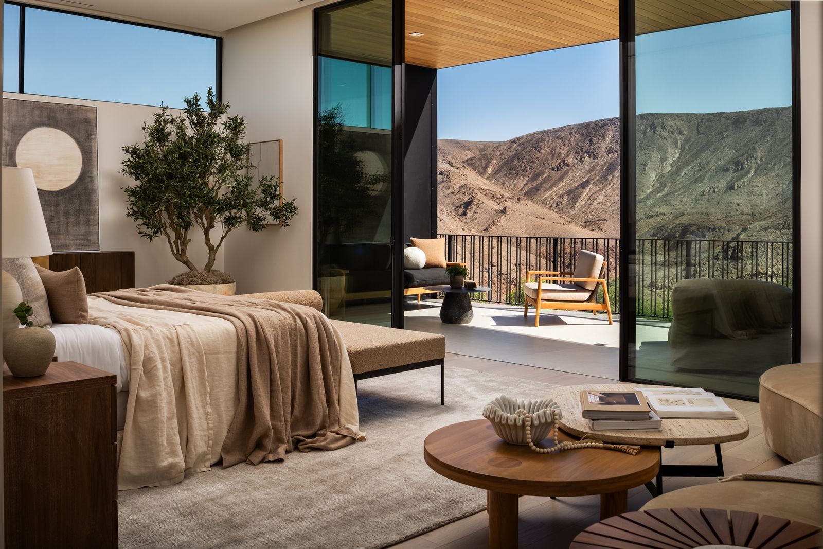 Mastersuite mit eigenem Balkon und Wüstenblick Chisel_Crest_Final__WEP_-_MLS-95.jpg