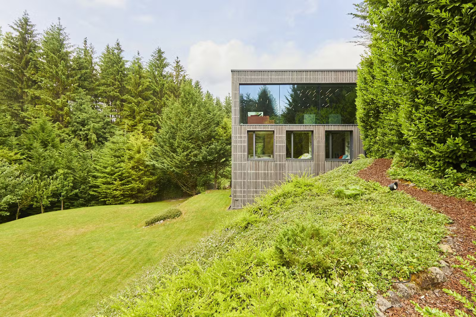 Außenaufnahme Fensterfront 7original.jpg