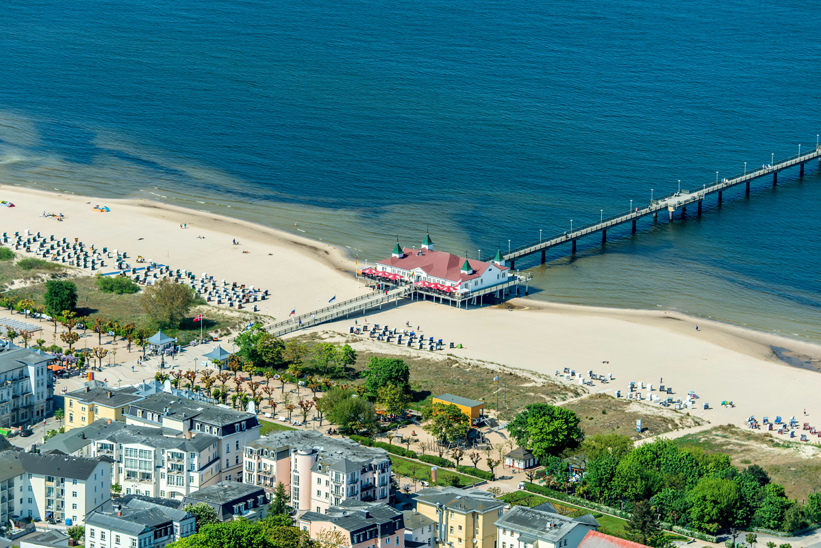 Luftaufnahme Ahlbeck Ahlbeck_Seebruecke_Usedom_ELS_2848220517.jpg