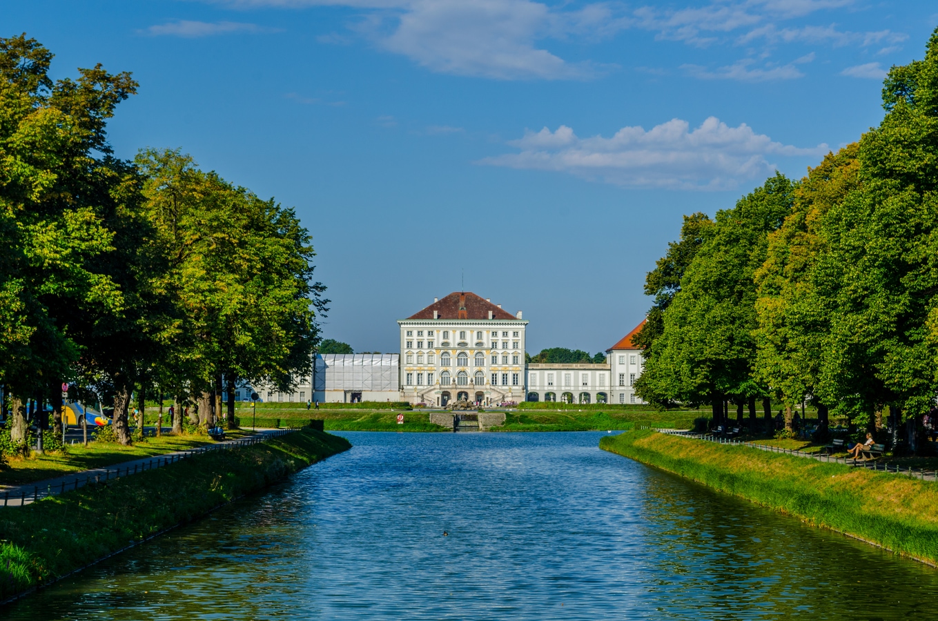 Nymphenburg Palace in Munich AdobeStock_115189305_dudlajzov.jpeg