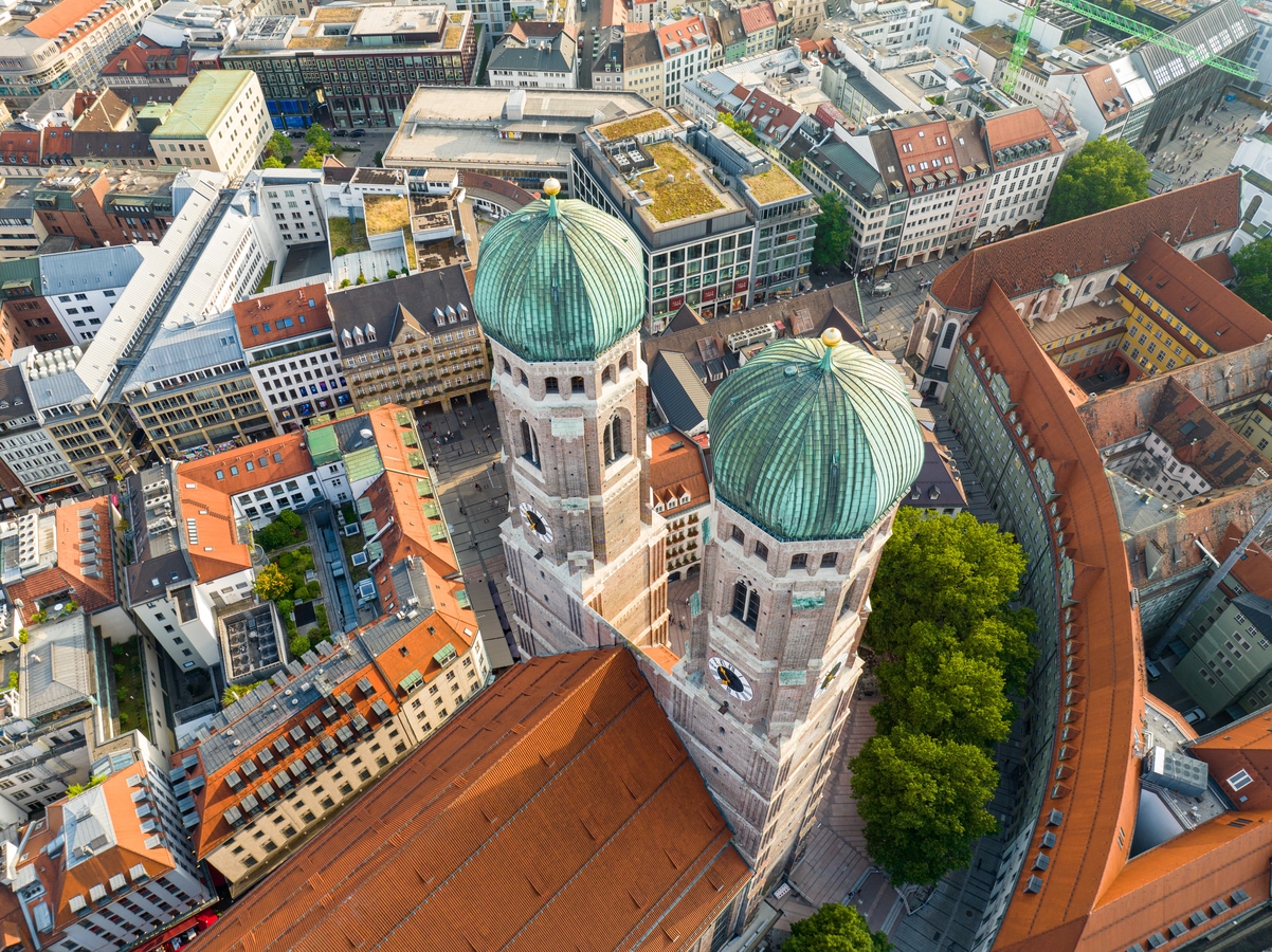 Frauenkirche Lufaufnahme AdobeStock_566275185_engel.ac.jpeg