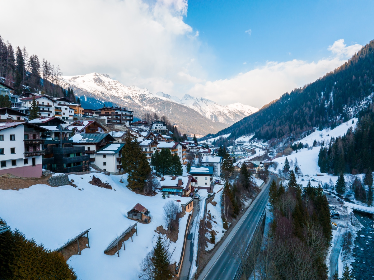 St Anton AdobeStock_495549409_Aerial_Film_Studio_Skiresort_in_StAnton.jpeg