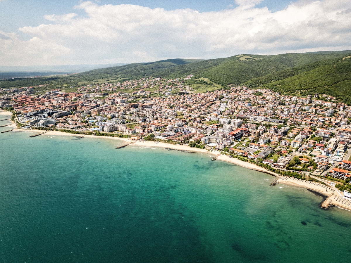  AdobeStock_1507077026_sandsun.jpeg