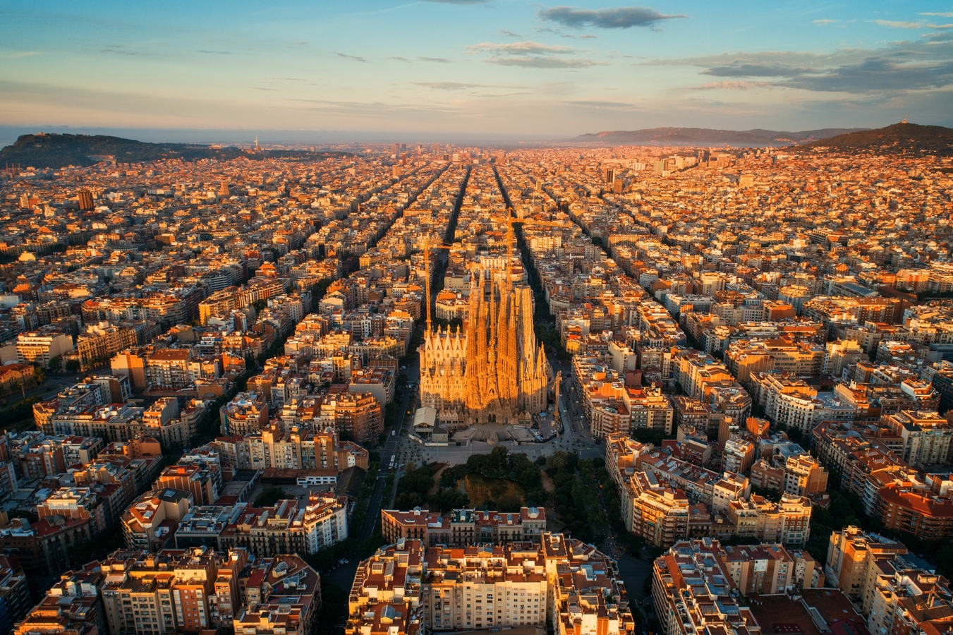 Sagrada Familia Basilica aerial view as the famous landmark in Barcelona, Spain AdobeStock_258780128_rabbit75_fot.jpeg